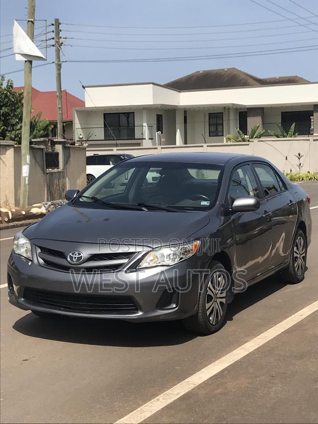 Toyota Corolla LE 4dr Sedan (1.8L 4cyl 4A) 2012 Gray