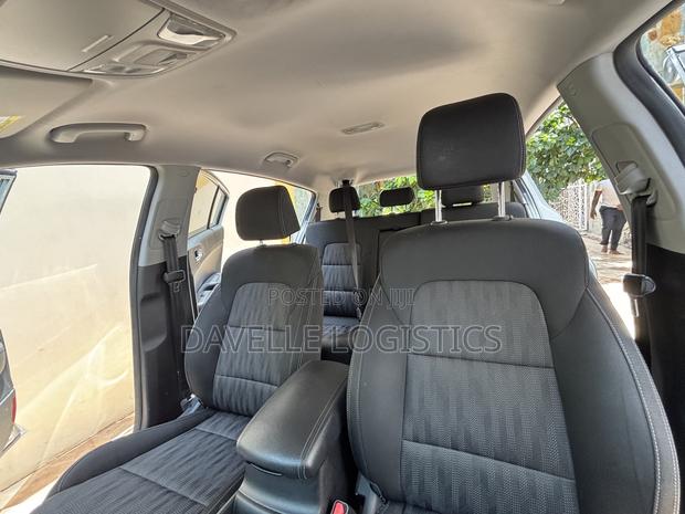 Kia Sportage LX 2021 Silver
