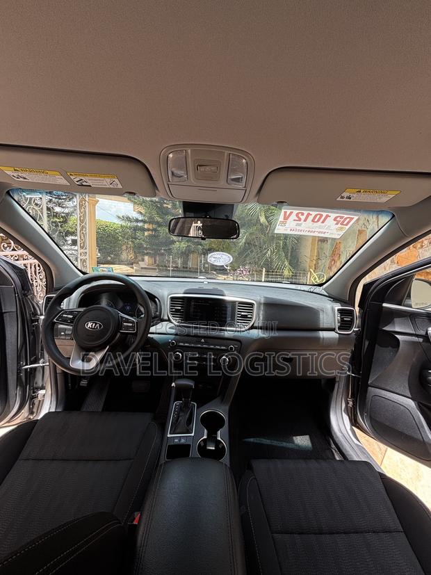Kia Sportage LX 2021 Silver