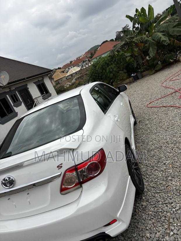Toyota Corolla L 4dr Sedan (1.8L 4cyl 5M) 2012 White