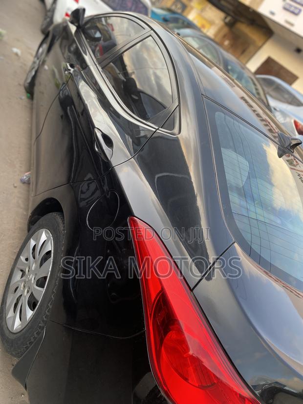 Hyundai Elantra 2016 Black
