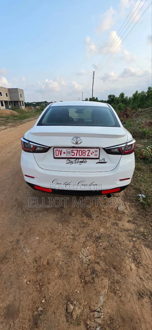 Toyota Yaris iA 1.5 FWD 2019 White