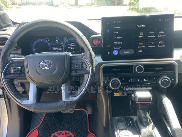 Toyota Tacoma SR5 XtraCab 6' Bed AT 2024 Silver