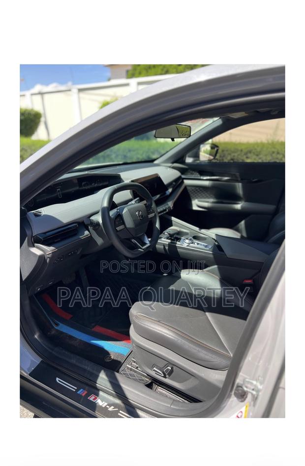 Changan UNI-V 2023 Gray