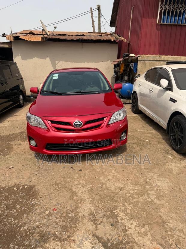 Toyota Corolla S 4dr Sedan (1.8L 4cyl 4A) 2012 Red