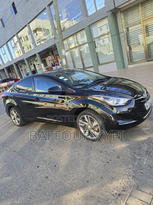 Hyundai Elantra Limited Sedan FWD (1.8L 4cyl 6A) 2016 Black