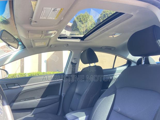 Hyundai Elantra 2017 Black