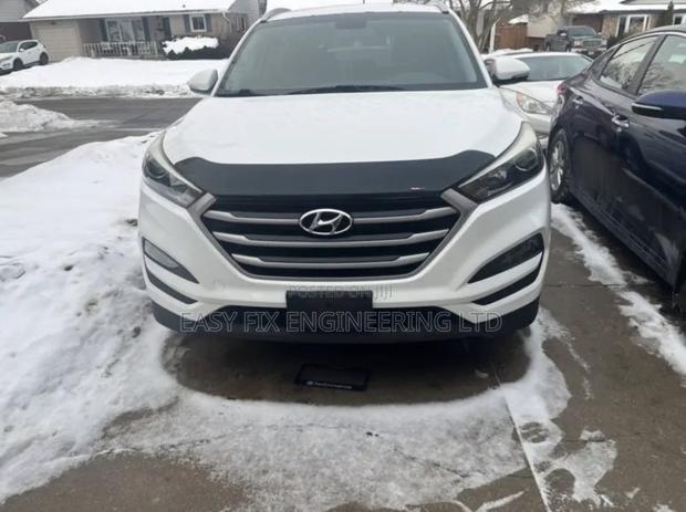 Hyundai Tucson Limited FWD 2017 White