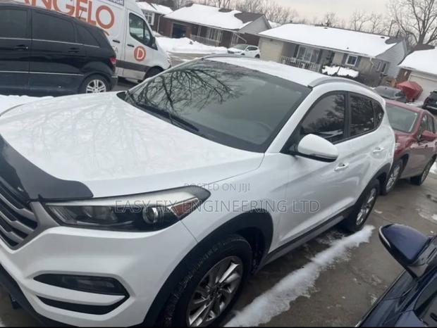 Hyundai Tucson Limited FWD 2017 White