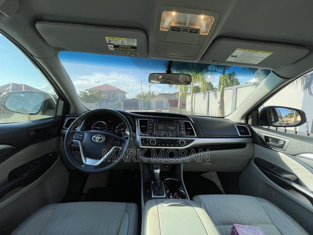 Toyota Highlander 2016 Silver