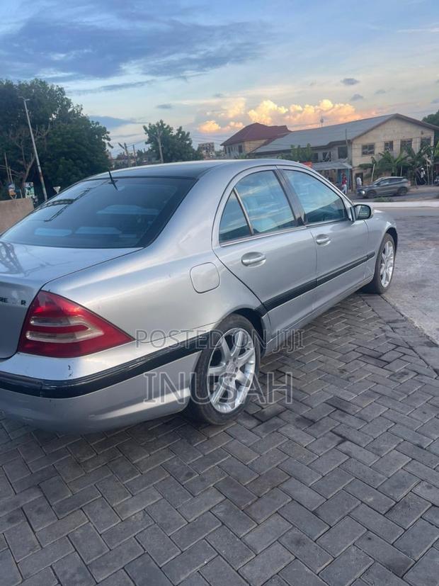 Mercedes-Benz C230 2005 Silver