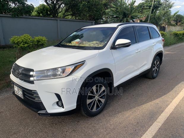 Toyota Highlander LE 4x2 (2.7L 4cyl 6A) 2016 White