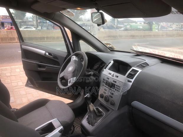 Vauxhall Zafira 2012 Black