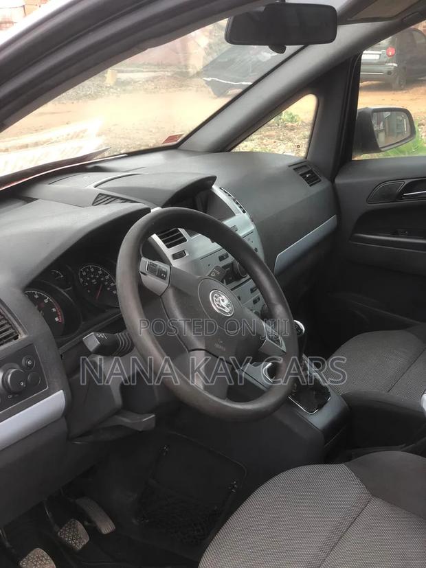Vauxhall Zafira 2012 Black