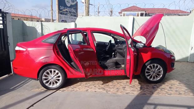 Ford Fiesta 2014 Red