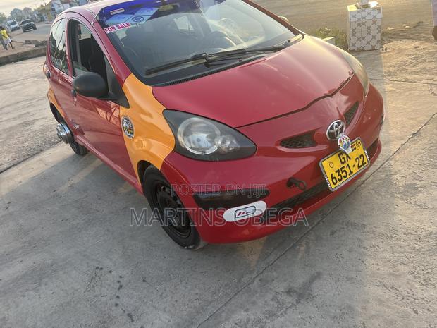 Toyota Aygo 1.0 3-Door 2010 Red