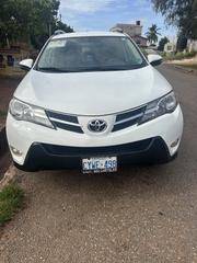 Toyota RAV4 LE 4dr SUV AWD (2.5L 4cyl 6A) 2015 White for sale