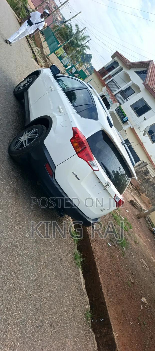Toyota RAV4 LE 4dr SUV (2.5L 4cyl 6A) 2015 White