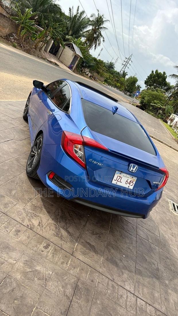 Honda Civic EX-L 4dr Sedan (1.5L 4cyl) 2017 Blue