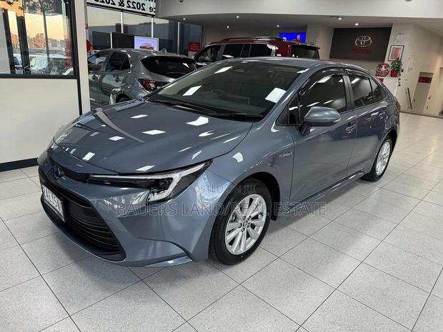 New Toyota Corolla 2025 Ivory