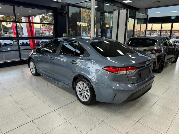 New Toyota Corolla 2025 Ivory