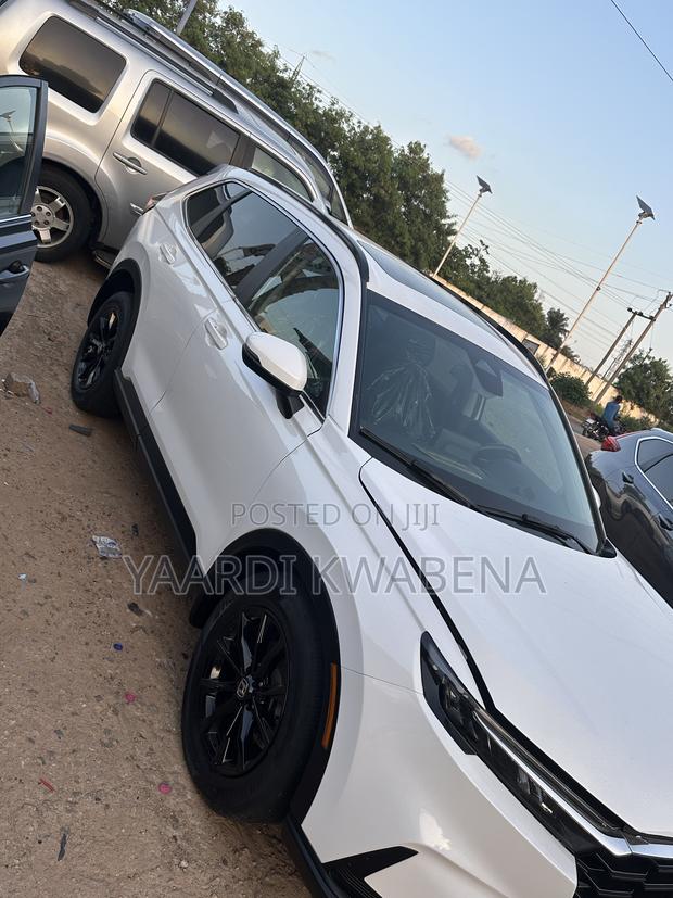 Honda CR-V 2023 White
