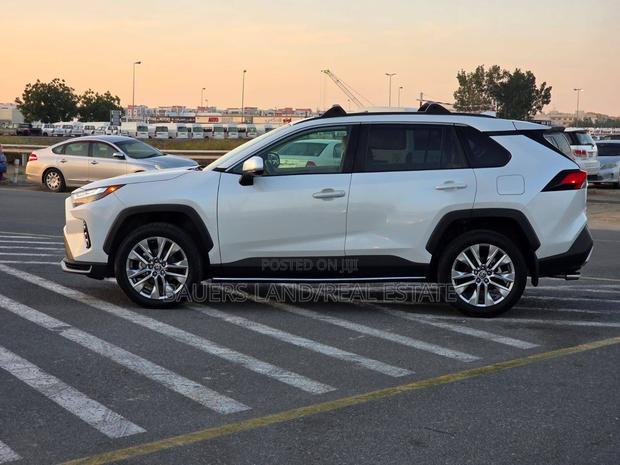 New Toyota RAV4 2025 White