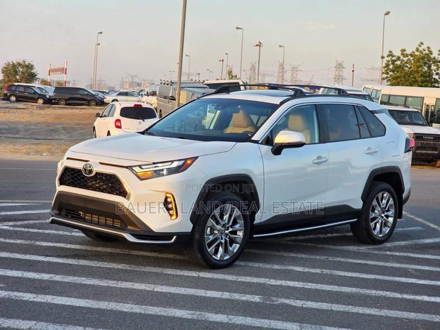New Toyota RAV4 2025 White