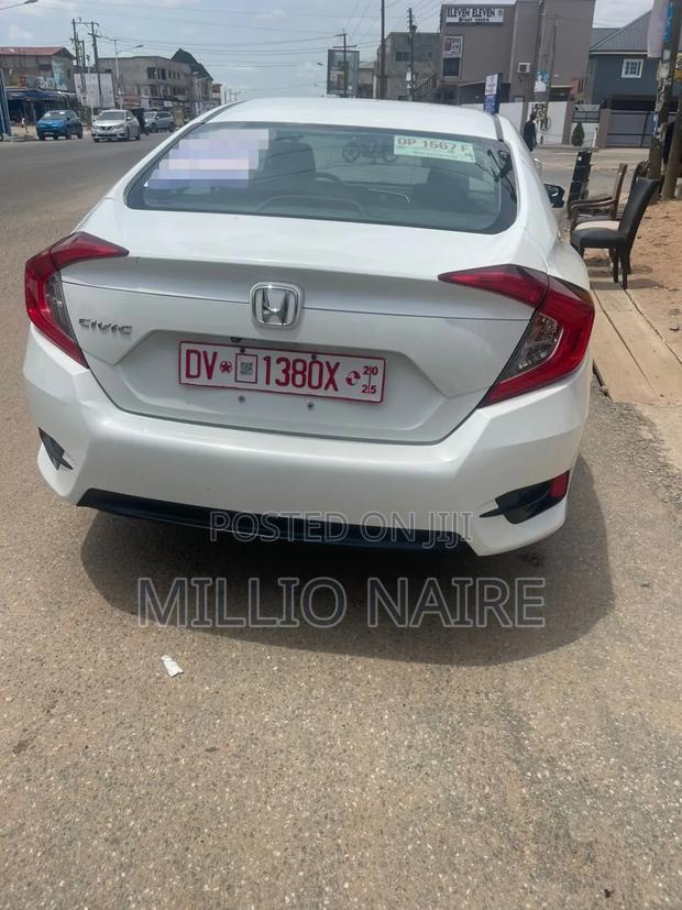 Honda Civic 2016 White