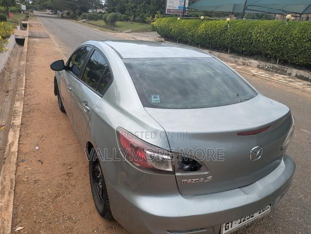 Mazda 3 2.0 i Sport Sedan Automatic 2012 Gray