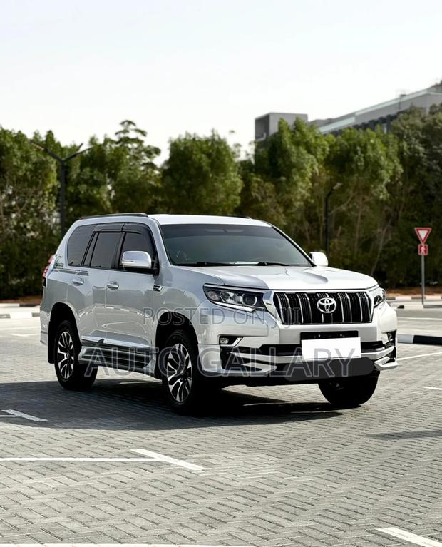 Toyota Land Cruiser Prado 2.7 2019 Silver