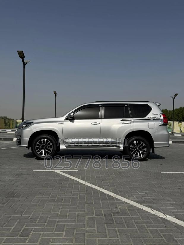 Toyota Land Cruiser Prado 2.7 2019 Silver