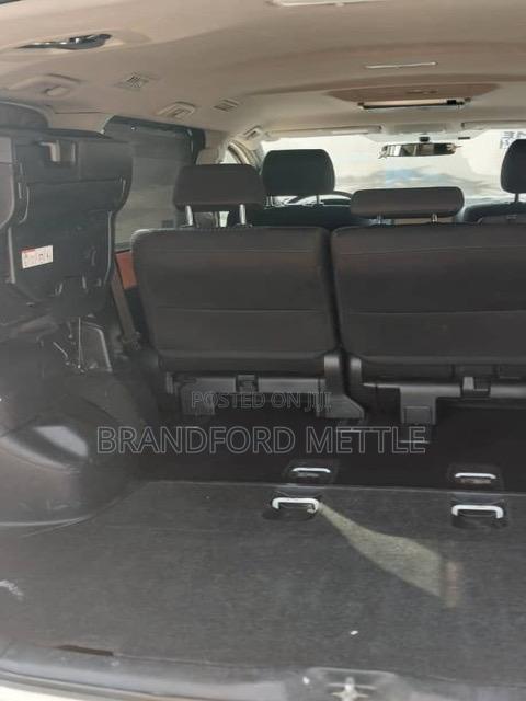 Toyota Voxy 2015 White