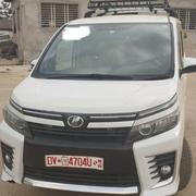 Toyota Voxy 2015 White for sale