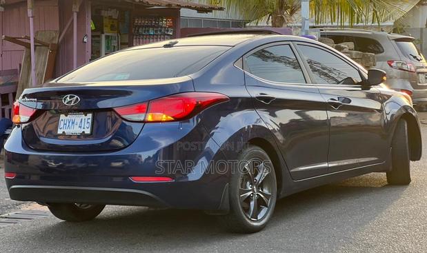 Hyundai Elantra 2016 Blue