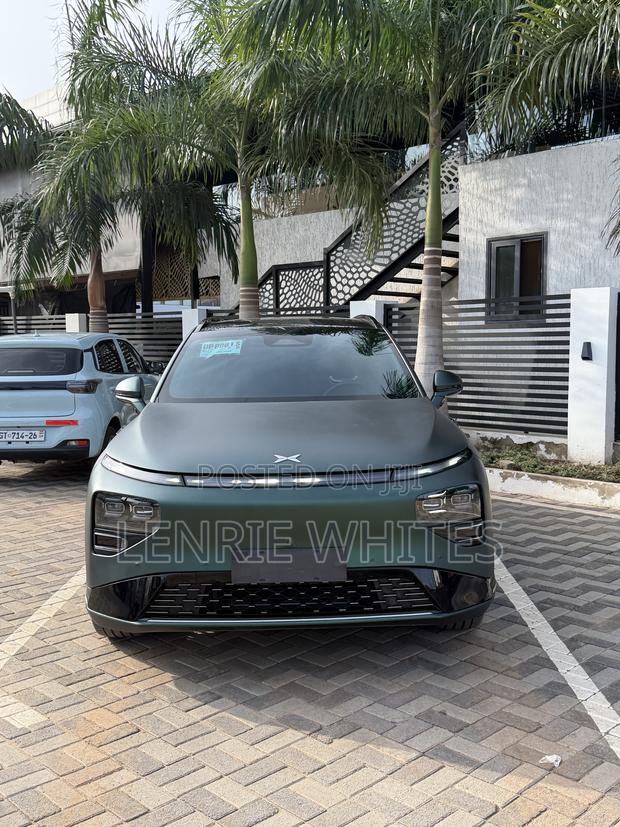 XPeng G9 EV AWD 2023 Green