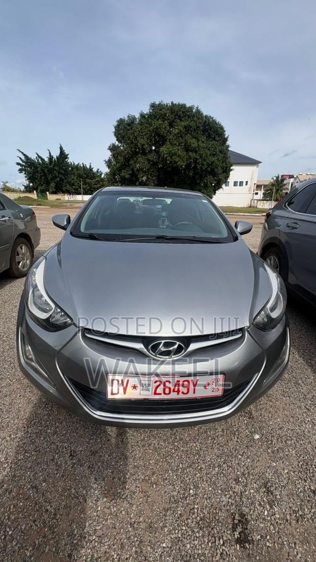 Hyundai Elantra SE Sedan FWD (1.8L 4cyl 6A) 2016 Gray