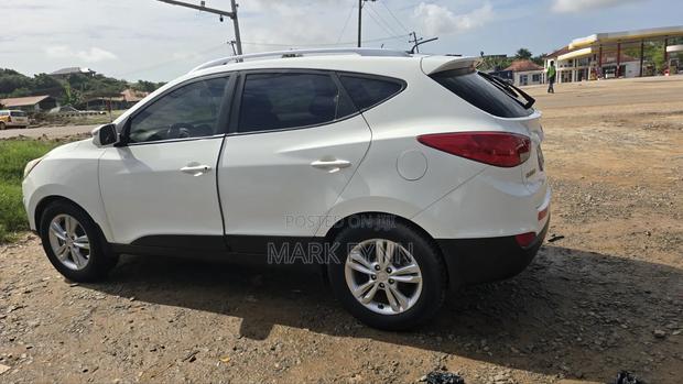 Hyundai Tucson Limited AWD 2017 White