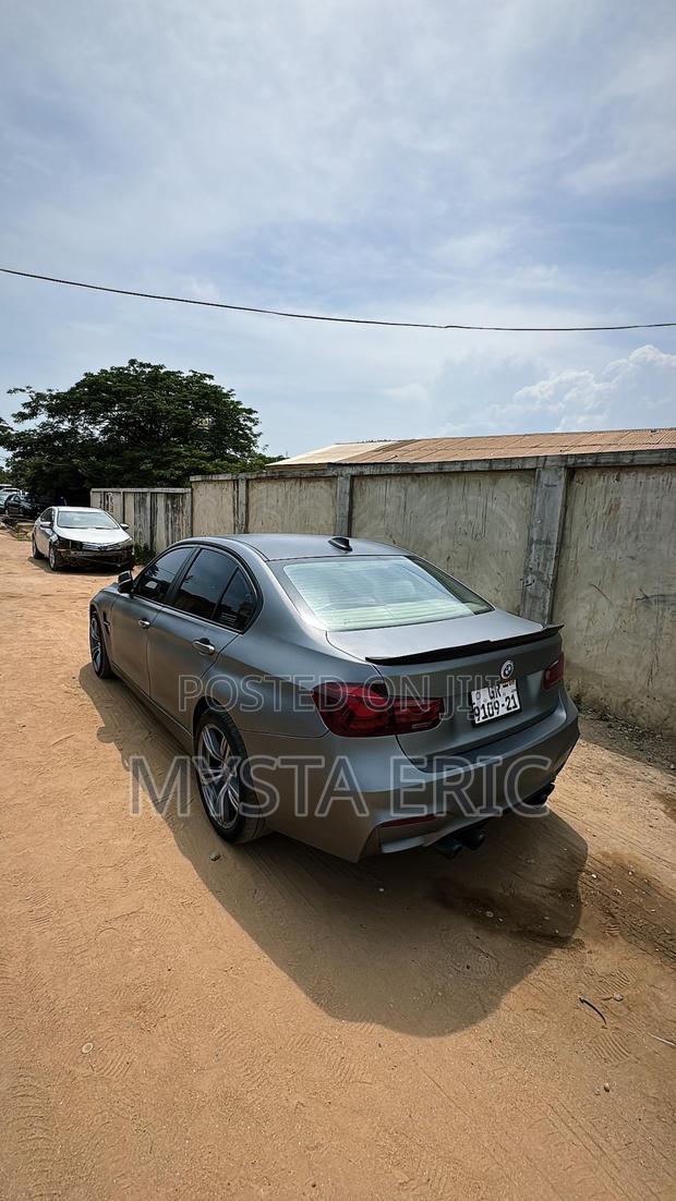 BMW 320i 2014 Gray