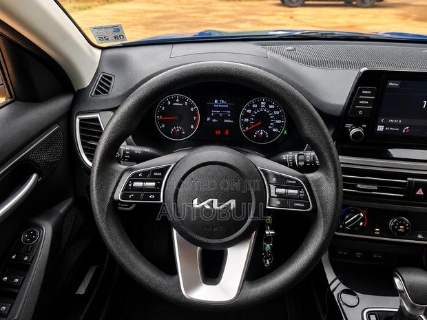 Kia Seltos LX 2023 Blue