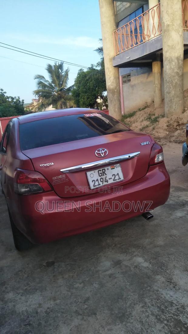 Toyota Yaris 2010 Red