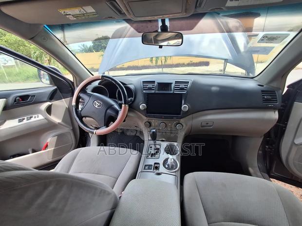 Toyota Highlander Limited 2010 Gray