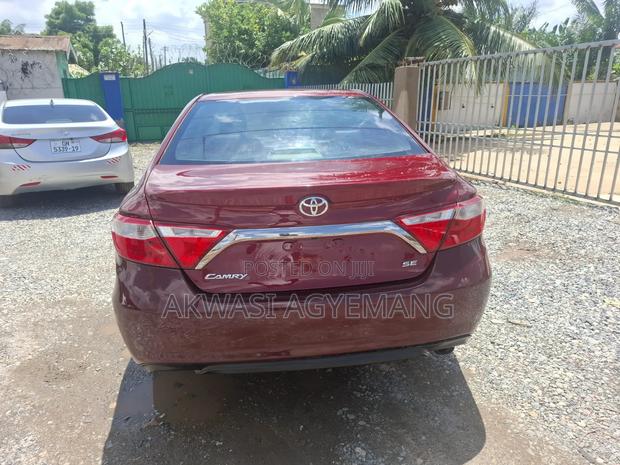Toyota Camry SE 4dr Sedan (2.5L 4cyl 6A) 2017 Burgundy