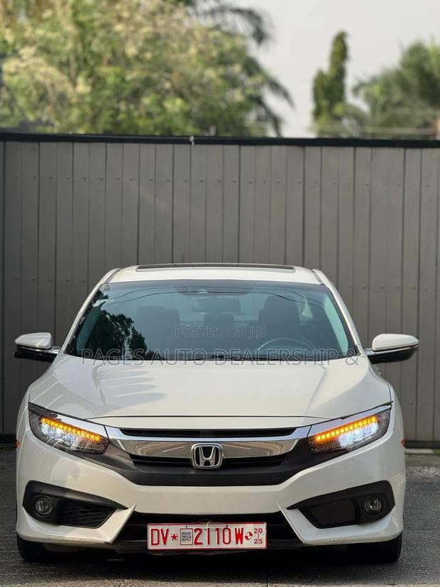 Honda Civic Touring 4dr Sedan (1.5L 4cyl) 2016 White