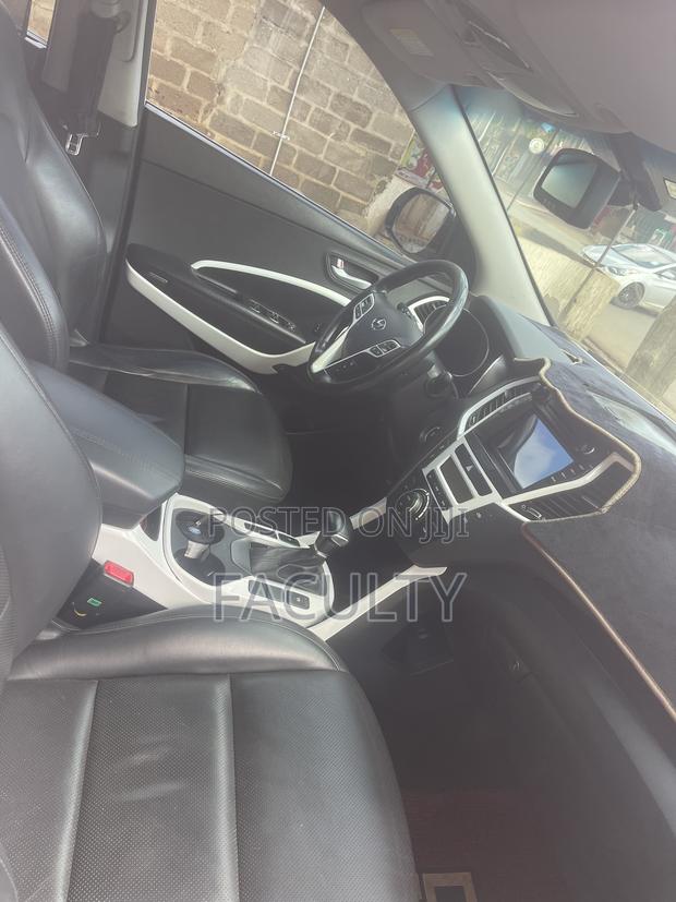 Hyundai Santa Fe Limited AWD 2016 White
