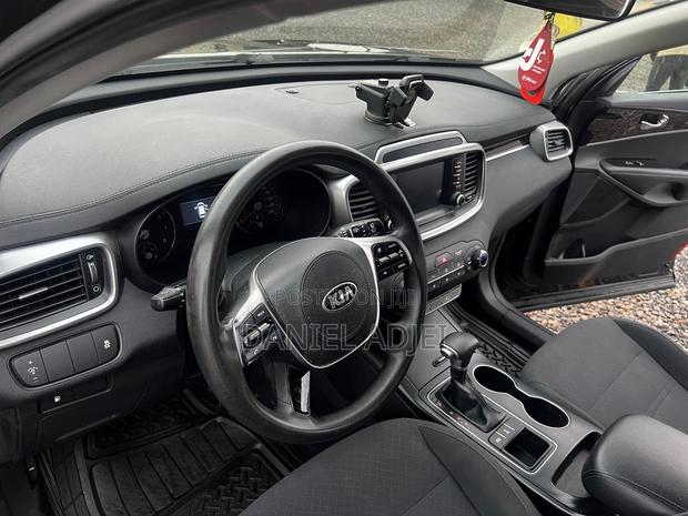 Kia Sorento 2.4L LX AWD 2020 Black