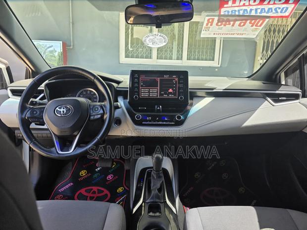 Toyota Corolla SE 2020 White