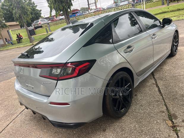 Honda Civic Sport CVT 2025 Silver