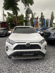 Toyota RAV4 XLE FWD 2023 White for sale