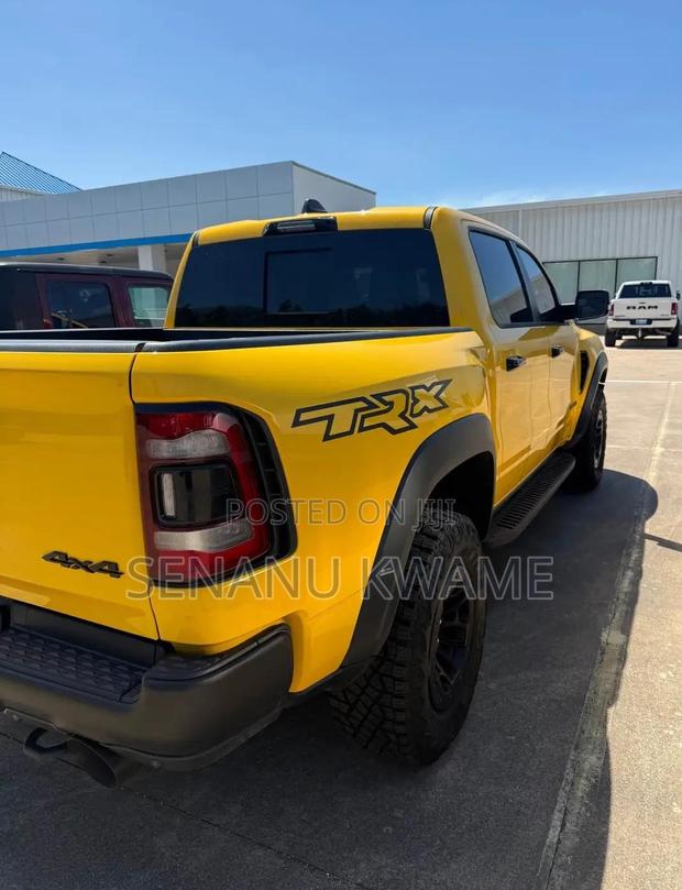 Dodge RAM 2023 Yellow